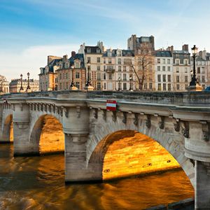 Pont neuf, Ile de la Cite, Paris