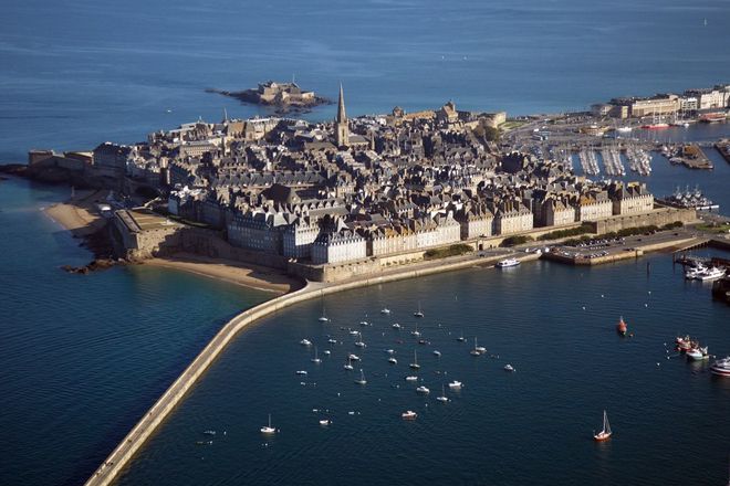 St Malo Port